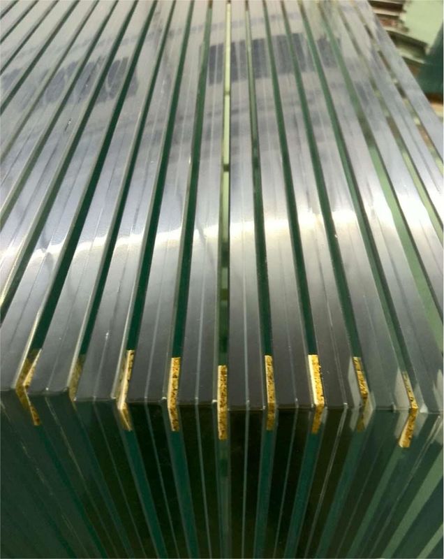 Modernes gehärtetes überlaminertes Glas 10mm 20mm 36mm 50mm Schwimmbaddekorativ für Türfenster