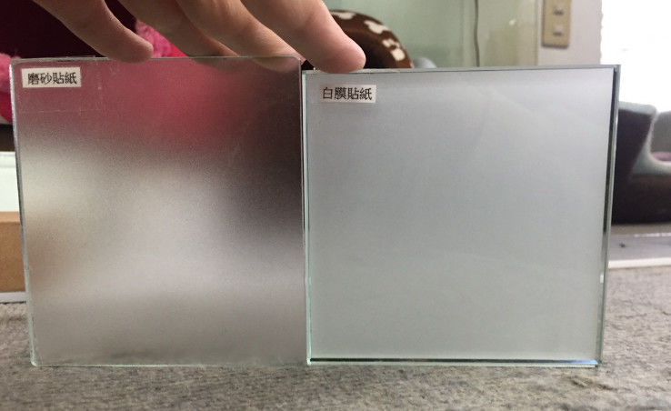 Glas in Buntglas mit Schnitzerei Dekorationsglas mit Frostglas für Möbel und Gebäude