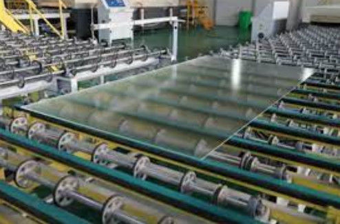Tempered Ultra Clear Solar Photovoltaic Float Panel Module Glass mit hoher Konvertierungswirksamkeit Niedriges Eisen Hohe Intensität