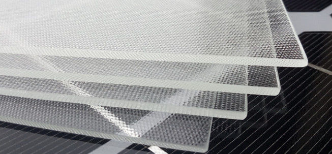 Verstärktes kundenspezifisches klares Solarphotovoltaik-Panel Glas mit niedrigem Eisenbeschichtung/Antioxidationsglas zum Verkauf