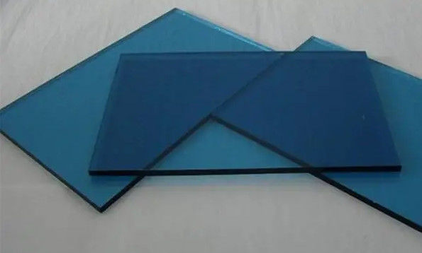 Extralurchsichtiges, niedriges Eisenfarbiges, schwimmendes, reflektierendes Glas, gehärtet
