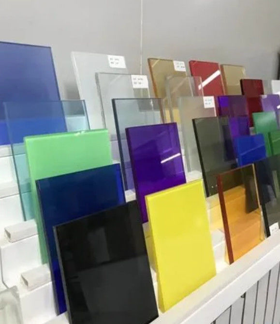 Farbiges, klar gefärbtes, schwebendes, reflektierendes, gehärtetes Glas in Euro-Grau/Bronze/Schwarz/Fordblau für Treppen/Balustrade