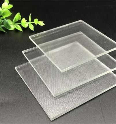 China Factory Hot Sale Extra Clear / Low-Iron Solar Glass 3,2 mm bis 4,3 mm