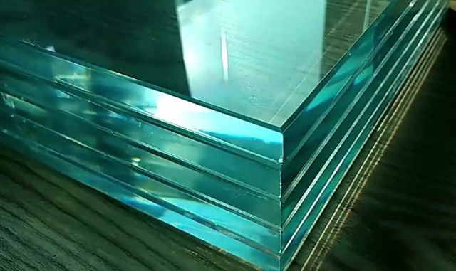 Durchsichtiges überlaminertes Glas 6.38/10.38/16/12 /13.52 mm Niedriggepolsterte Eisenkante