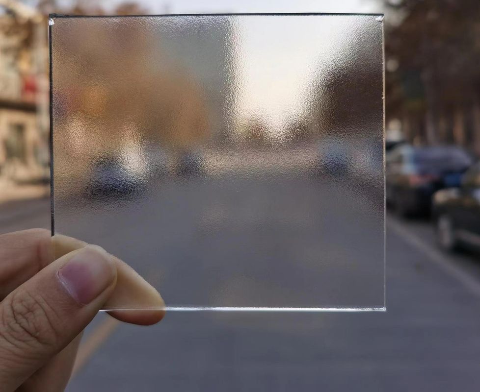 Elegantes Quadratglas für Wohn- und Bürodekor