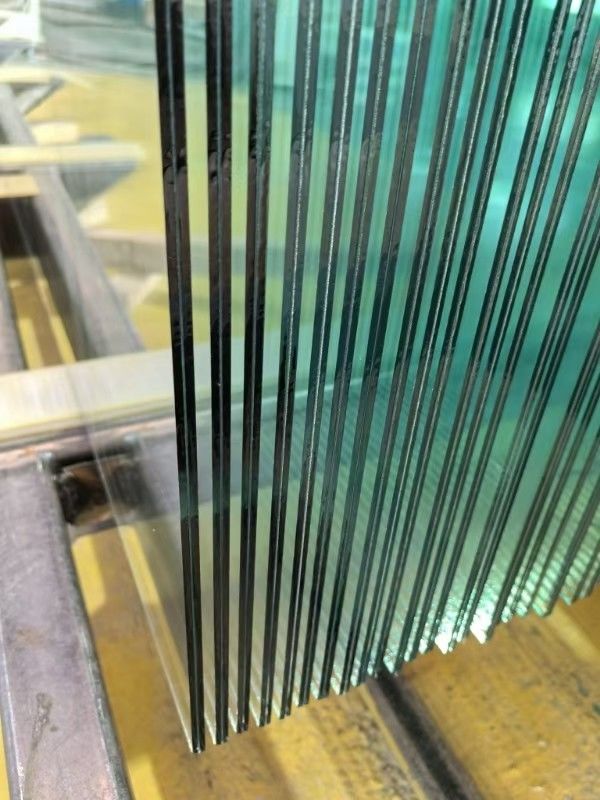 6.38/8.38/10.38/12.38 mm Rand poliertes klares oder gefärbtes Sicherheitsglas