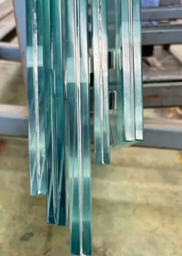 Clear Toughened Tempered Laminated Door Shower Screen Balustrade Glass Railing Fence Pool Fencing Staircase Partition Glass  6.38mm 8.38mm 10.38mm 12.38mm ETC..