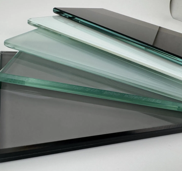 6.38mm 8.38mm 10.38mm to 10.76mm Tempered Safety Laminated Glass/Laminated Tempered Glass with PVB/Sgp for Building/Furniture/Table Tops/Shower Door